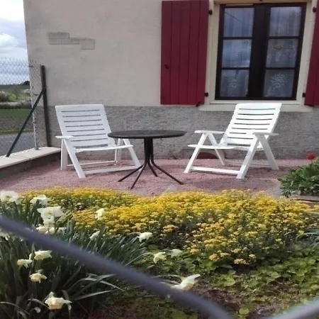 Holiday home Serbannes, 3 Pieces, 4 Personnes - Fr-1-489-115