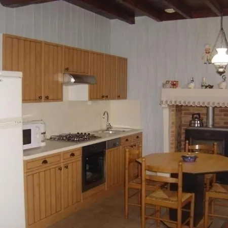 Serbannes, 3 Pieces, 4 Personnes - Fr-1-489-115 Holiday home Serbannes