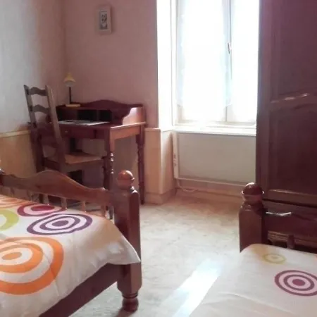 Holiday home Serbannes, 3 Pieces, 4 Personnes - Fr-1-489-115 *
